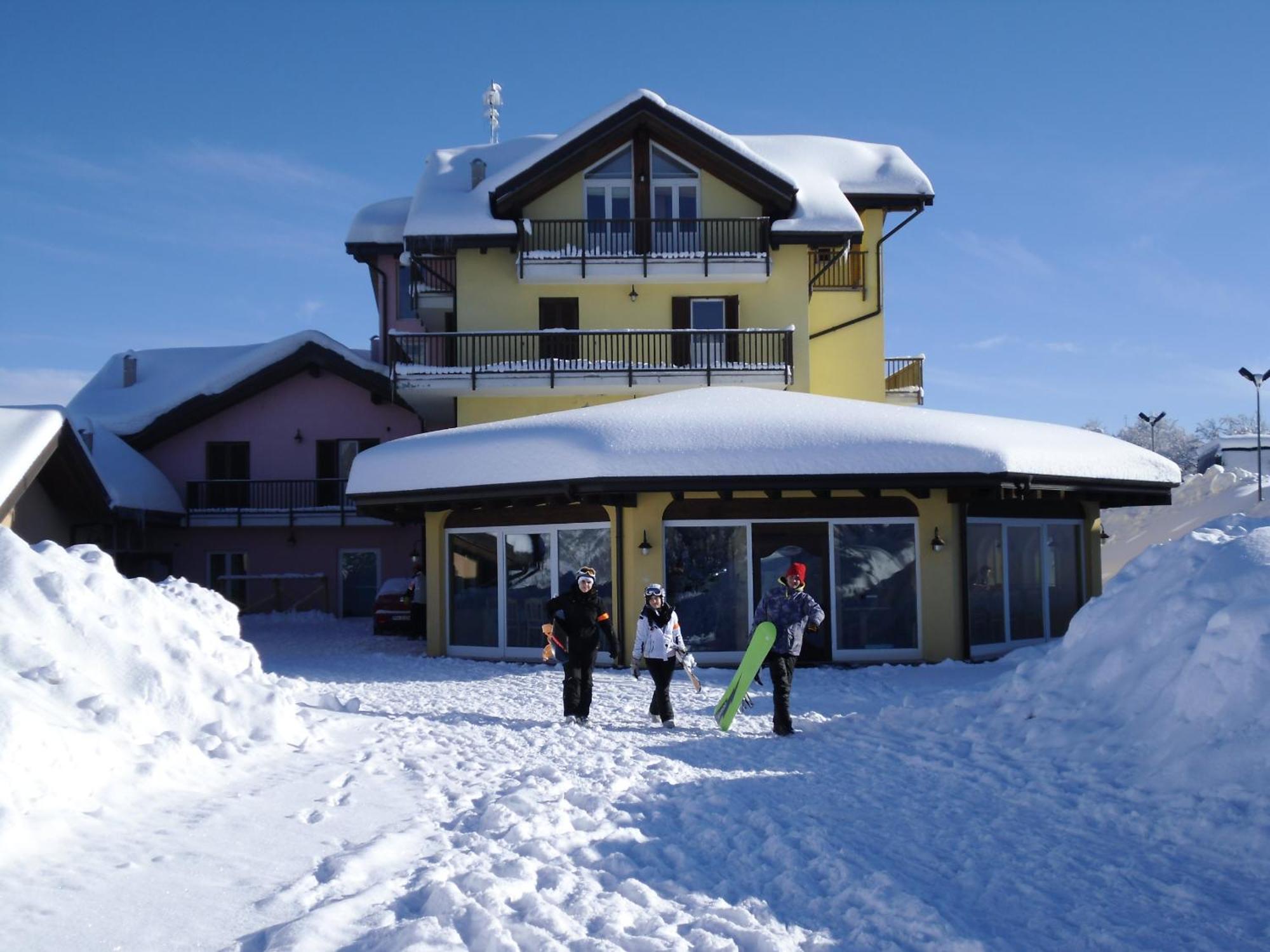 Hotel Residence Bellavista Brentonico Exterior photo